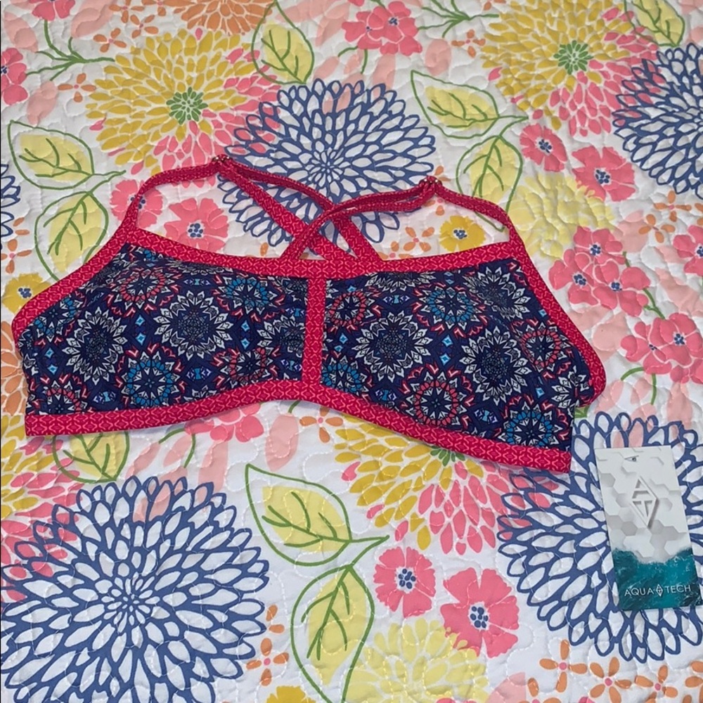 NWT LARGE SWIM SUIT TOP